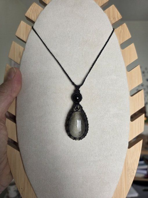 Pendentif obsidienne dorée 