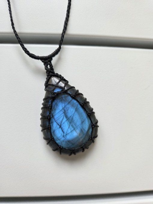 Pendentif Cabochon Labradorite bleue goutte