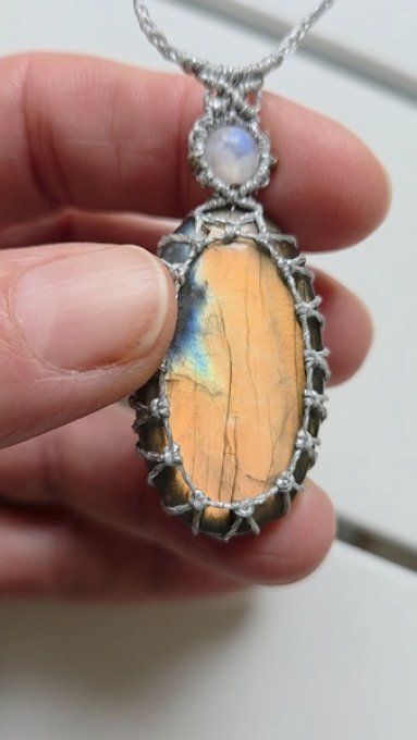 Pendentif cabochon labradorite dorée