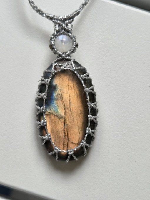 Pendentif cabochon labradorite dorée